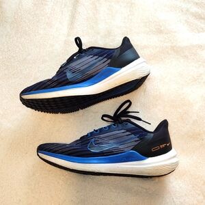 Nike Air Winflo 9 sz 7.5 Mens (40.5) Obsidian Dark Marina Blue